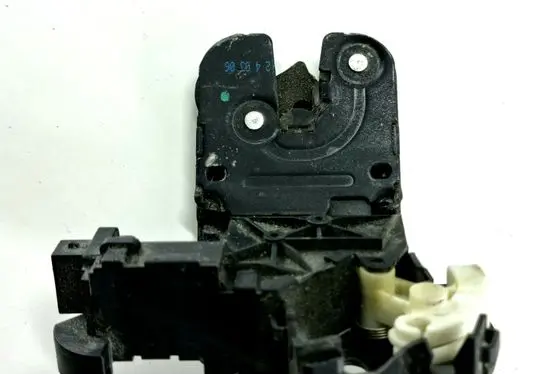 Audi A4 S4 B7 8E 8H Tailgate/trunk/boot lock/catch/latch 8P4827505B