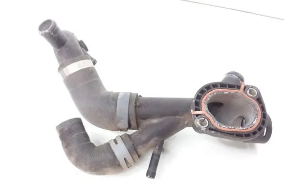 Volkswagen PASSAT B7 Engine coolant pipe/hose 03L121131AA 1K0121087S 03L121157AL