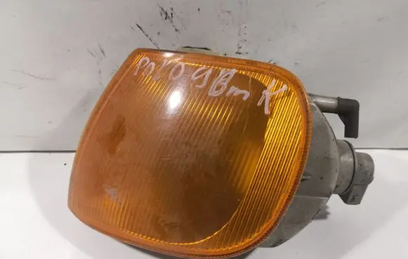 Volkswagen Polo III 6N 6N2 6NF Front indicator light 6N0953049