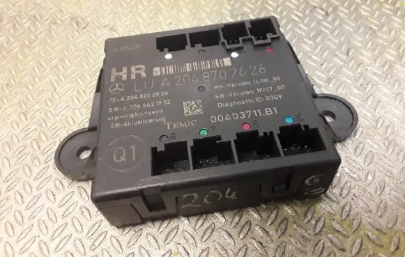 Mercedes-Benz C W204 Door control unit/module 2048702626 A2048702626
