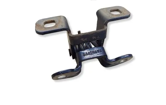 Land Rover Discovery 3 - LR3 Rear door lower hinge 2447KA5E