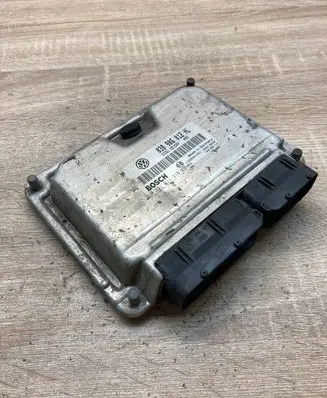 Volkswagen Polo Engine control unit/module ECU 038906012HL 0281011319