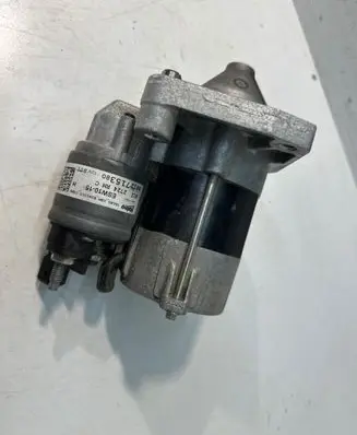 Opel Crossland X Starter motor 9812715380