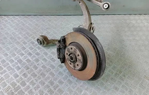 Audi A4 S4 B9 Front wheel hub 8W0407560 DEC0670 X6S13