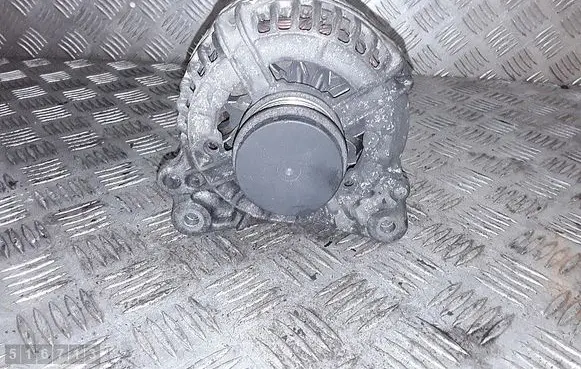 Audi A4 S4 B5 8D Generator/alternator 028903031