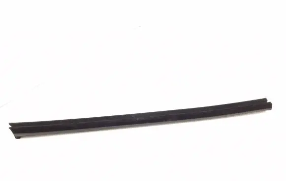 Ford Mondeo MK V Rubber seal front door window/glass 