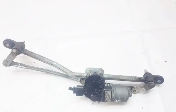 Mazda 3 I Front wiper linkage and motor