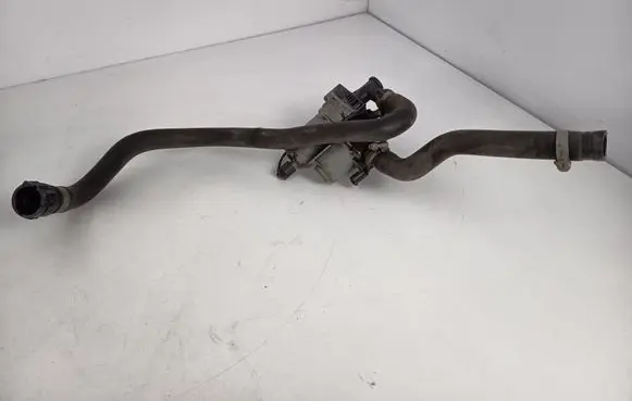 BMW 3 E46 Coolant heater control valve 1147412