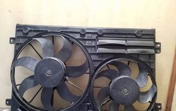 Volkswagen Eos Radiator cooling fan shroud 1K0121207BC 1K0959455EA