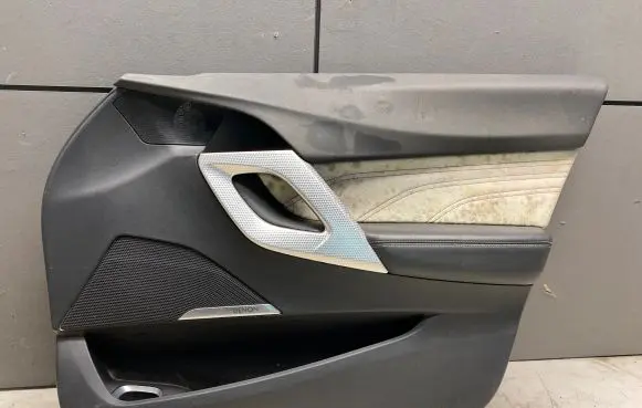 Citroen DS5 Front door card panel trim