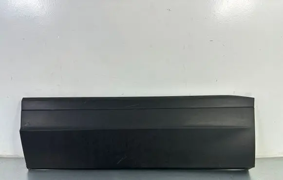 Volkswagen Touareg III Rear door trim (molding) 760854949
