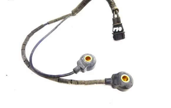 Volvo S70 V70 V70 XC Detonation knock sensor 0261231121 1270492