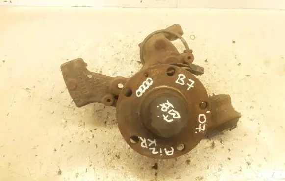 Audi A4 S4 B7 8E 8H Rear wheel hub spindle/knuckle 