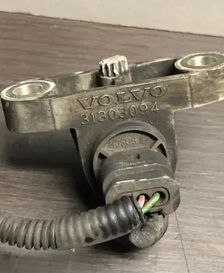 Volvo XC70 Camshaft speed sensor 31303094