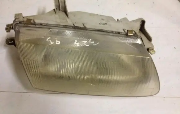 Mazda 323 Headlight/headlamp 11061700