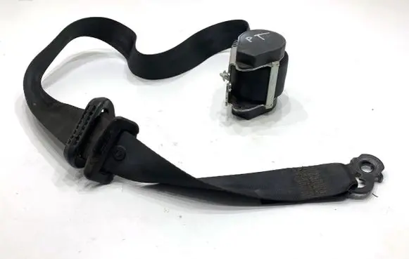 Opel Movano B Rear seatbelt 888400029R