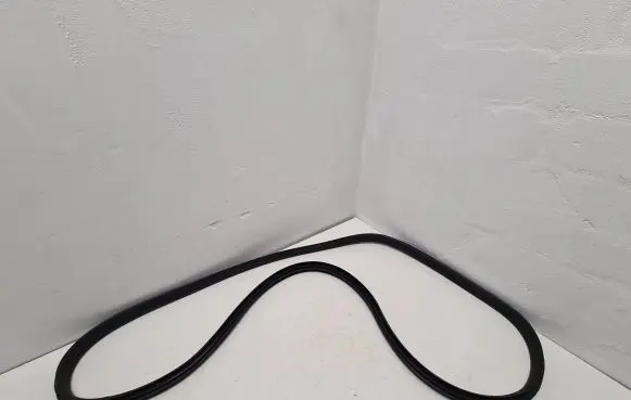 Rear door rubber seal (on body)