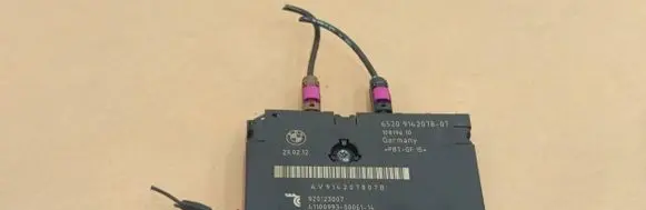 BMW Z4 E89 Aerial antenna amplifier 9142078 65209142078 6520914207807