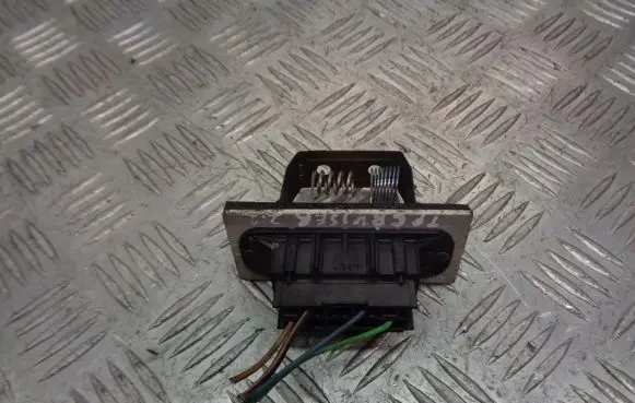 Chrysler PT Cruiser Heater blower fan relay 05058026AA