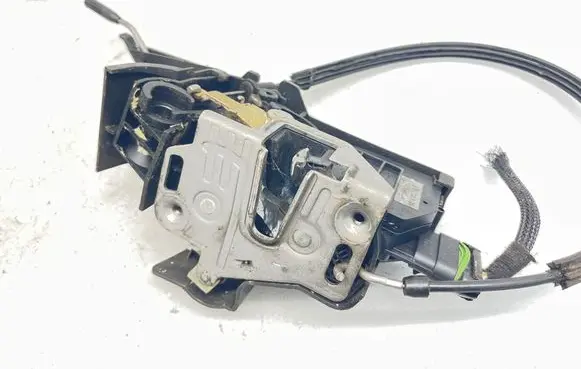 Mercedes-Benz ML W163 Front door lock A1637203135