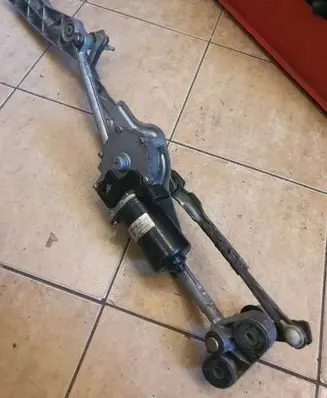 BMW 5 E39 Front wiper linkage and motor 182080 116226