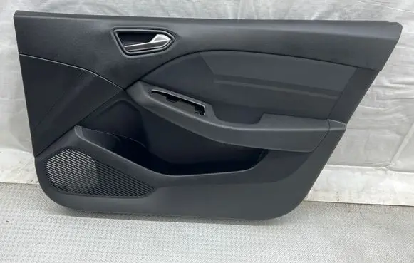 Renault Clio V Front door card panel trim