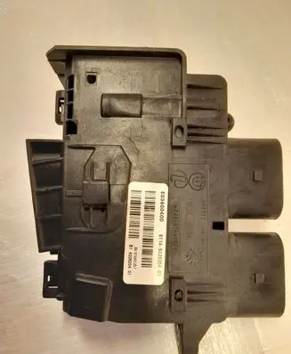 BMW X3 F25 Coolant fan relay E03600400 6114932620401 B1932620401