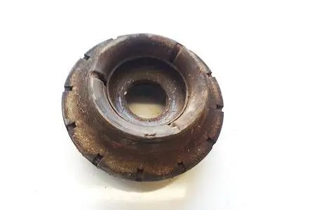 Volkswagen PASSAT B4 Coil spring mount 357412331a