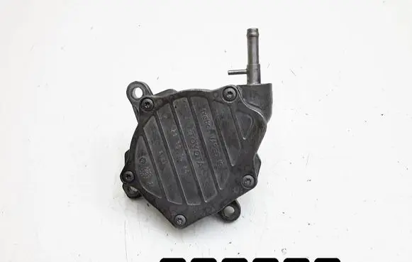 Toyota Avensis T270 Vacuum pump
