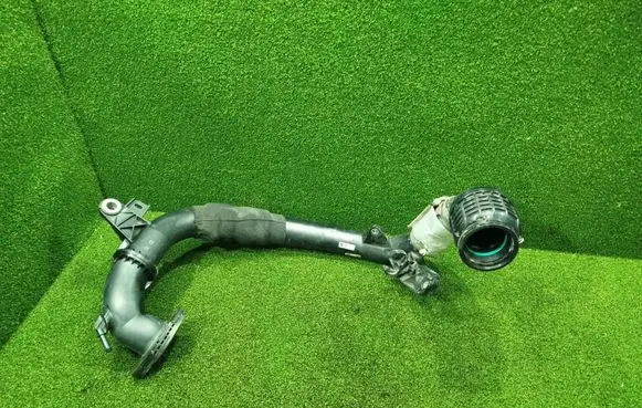 Renault Trafic III (X82) Intercooler hose/pipe 144605770R