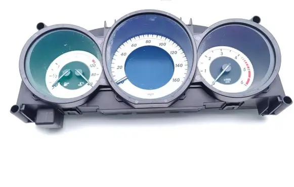Mercedes-Benz CLS C218 X218 Speedometer (instrument cluster) A2189007502 2049021203 2049028102