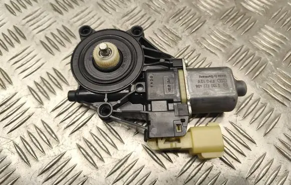 Ford Fiesta Front door window regulator motor 8A6114A389B C7Y2A FC7243