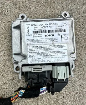 Land Rover Freelander 2 - LR2 Airbag control unit/module 9H5214D374AD 0285010639 6100009079XA