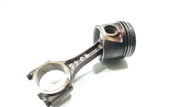 Mitsubishi Lancer Evolution Piston with connecting rod 