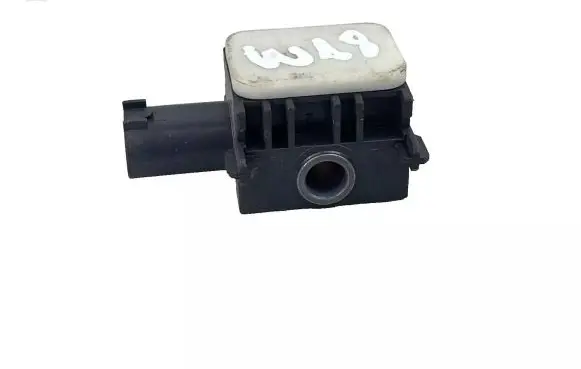 Mercedes-Benz S W221 Airbag deployment crash/impact sensor 0038202826
