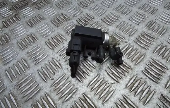 Volkswagen Multivan T5 Turbo solenoid valve 1J0906627B