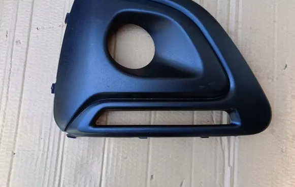 Peugeot 108 Front fog light trim/grill 