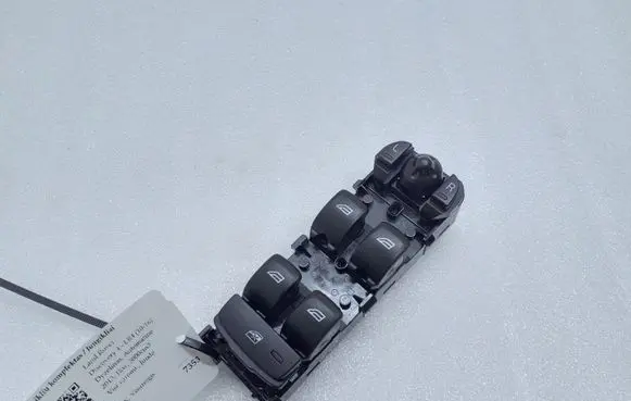 Land Rover Discovery 4 - LR4 Electric window control switch