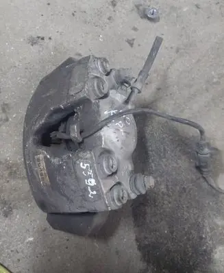 Audi A5 8T 8F Front brake caliper 8K0105P