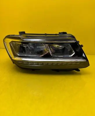 Volkswagen Tiguan Headlight/headlamp 5NB941036D