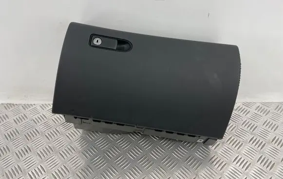 Mercedes-Benz C W205 Glove box A2056803205 15496474 00009J38