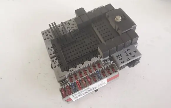 Volvo S80 Fuse module 9494509 9494343 99W351