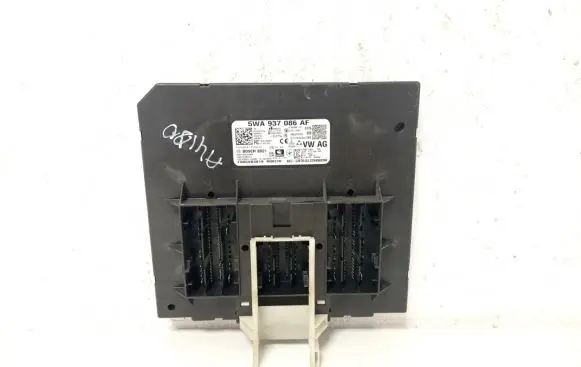 Volkswagen Golf VIII Comfort/convenience module 5WA937086AF
