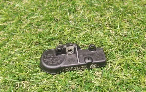 Ford Explorer Tire pressure sensor CM5T1A180AA