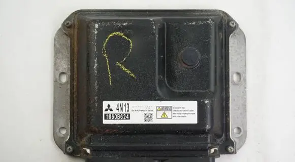 Mitsubishi Lancer X Engine control unit/module 1860B624 2757000803