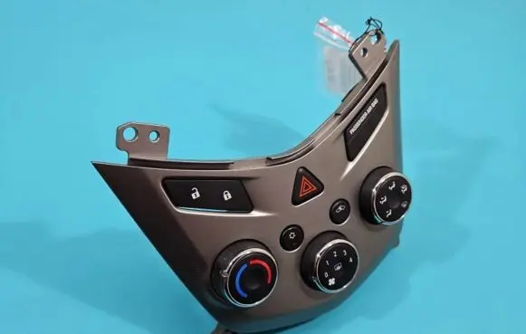 Climate control/heater control trim