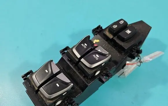 Hyundai Santa Fe Electric window control switch 39S4901110 IMPRK1564481
