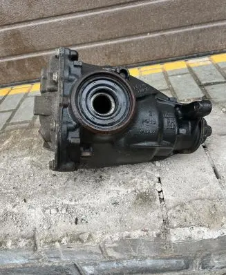 BMW X5 E70 Rear differential F205 40015