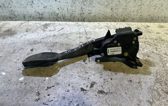 Volvo S60 Accelerator throttle pedal 6PV00853715 30683515