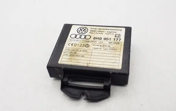 Audi A4 S4 B6 8E 8H Alarm control unit/module 8H0951177